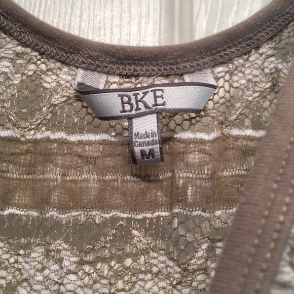 BKE Tank from BUCKLE - Picture 1 of 3